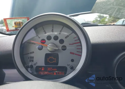 2008 Mini Cooper из США, поврежденный, VIN WMWMF33518TU66603